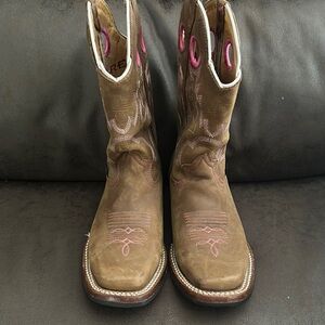 Brown Western Boots with Pink Embroidery